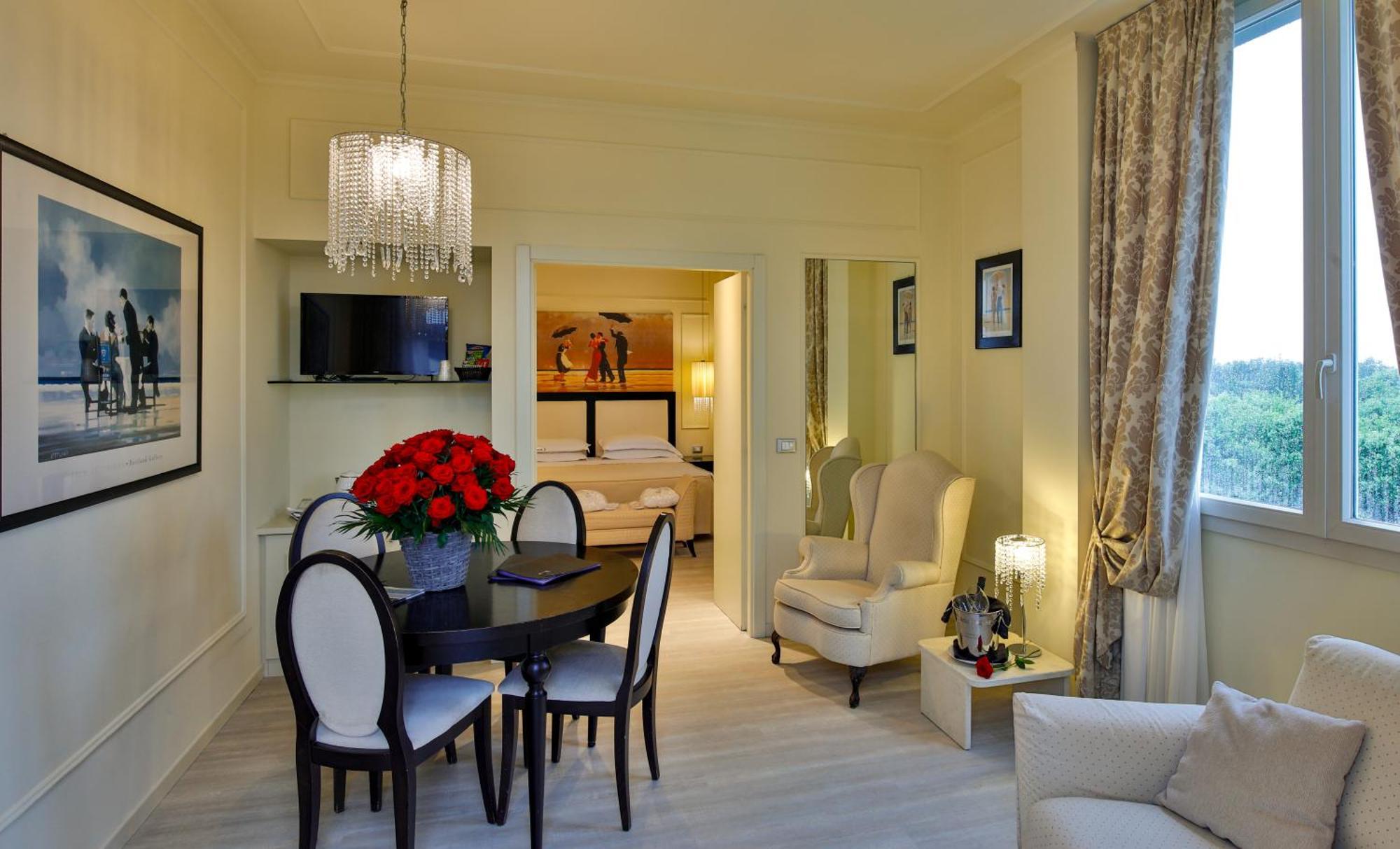 Savoia Hotel Regency โบโลญญา ภายนอก รูปภาพ