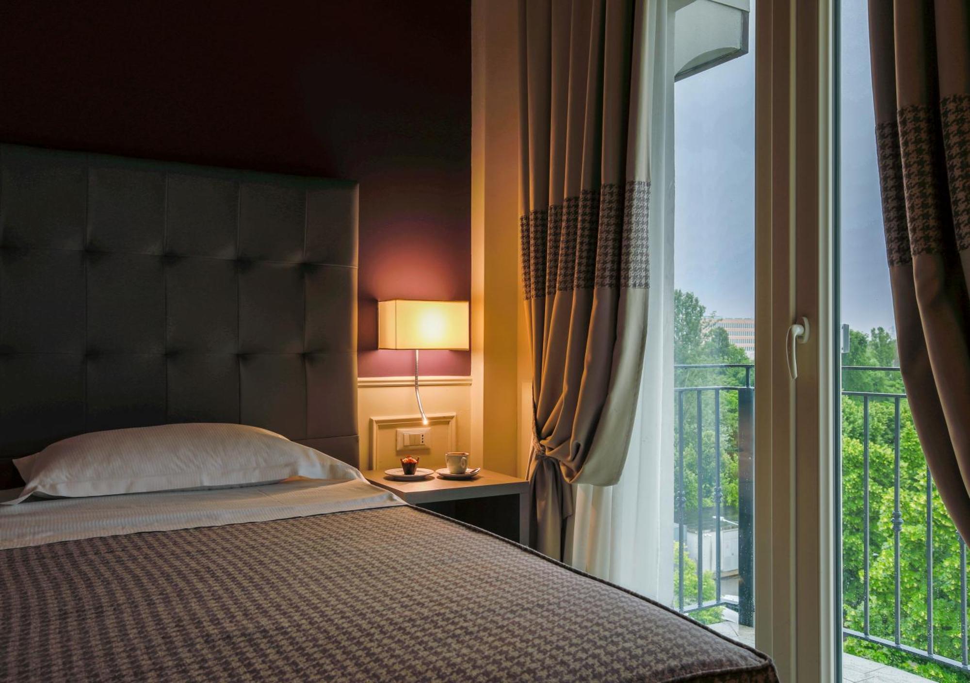 Savoia Hotel Regency โบโลญญา ภายนอก รูปภาพ