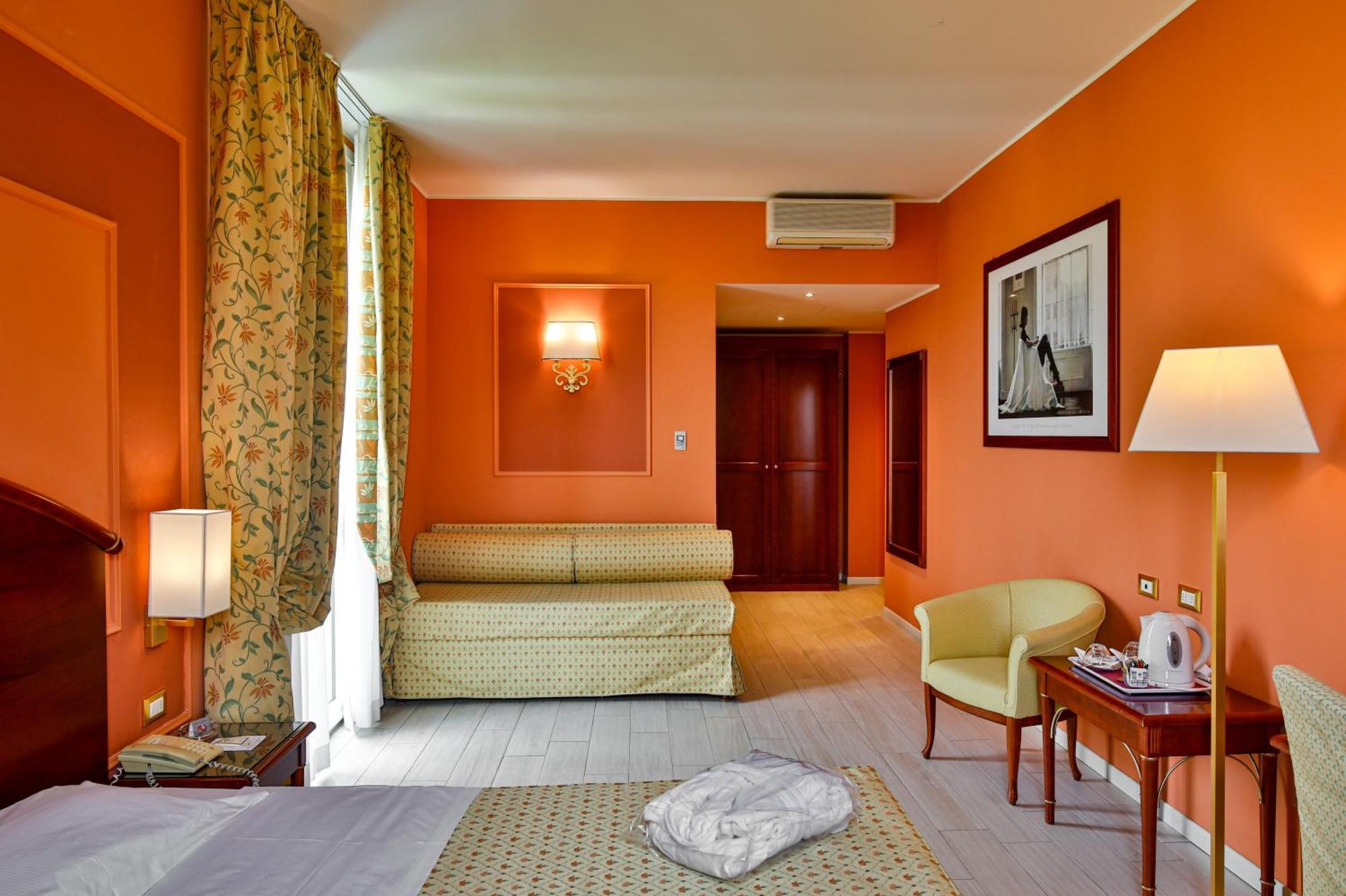 Savoia Hotel Regency โบโลญญา ภายนอก รูปภาพ
