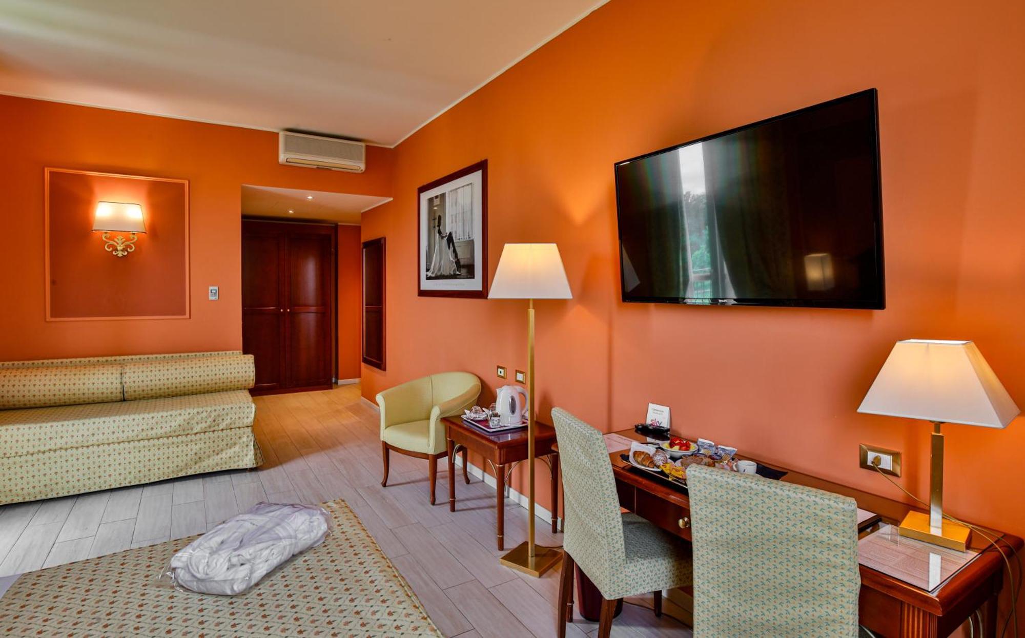 Savoia Hotel Regency โบโลญญา ภายนอก รูปภาพ