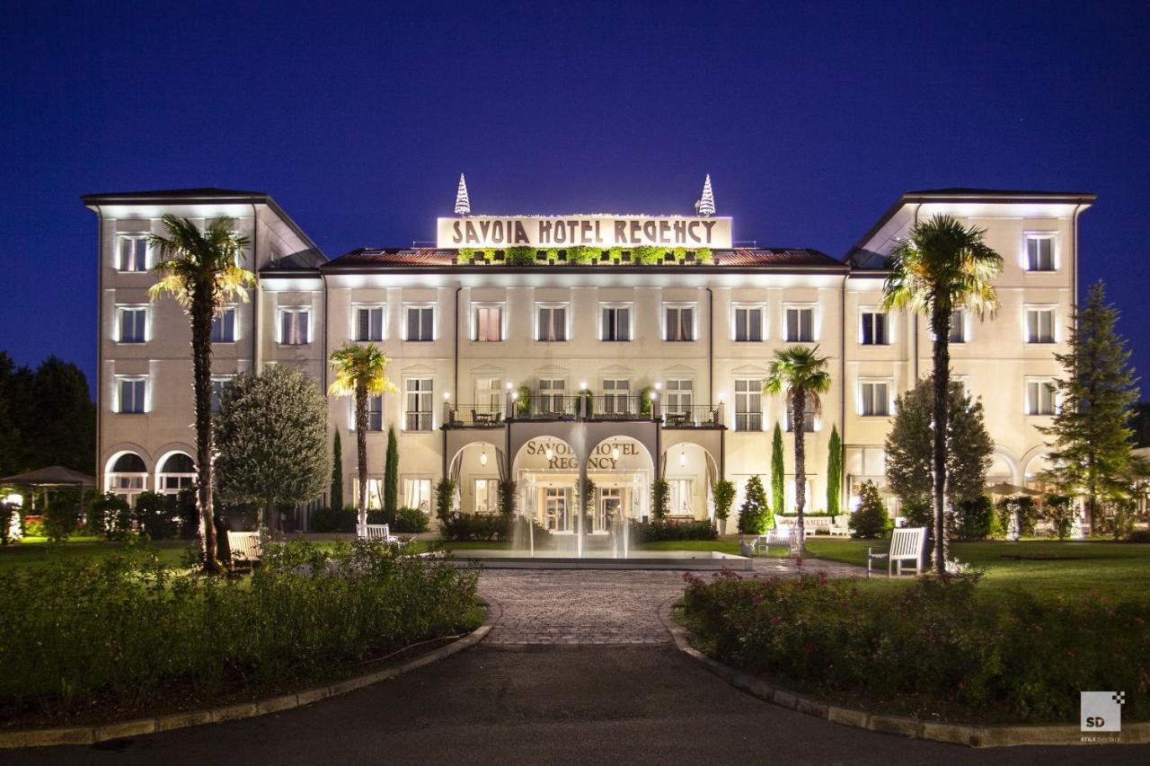 Savoia Hotel Regency โบโลญญา ภายนอก รูปภาพ